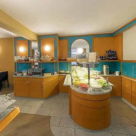 Hotel Michels Gaestehaus Meerzeit 2*